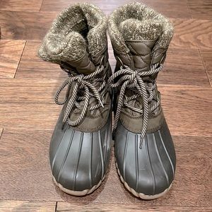 Baretraps duck boots